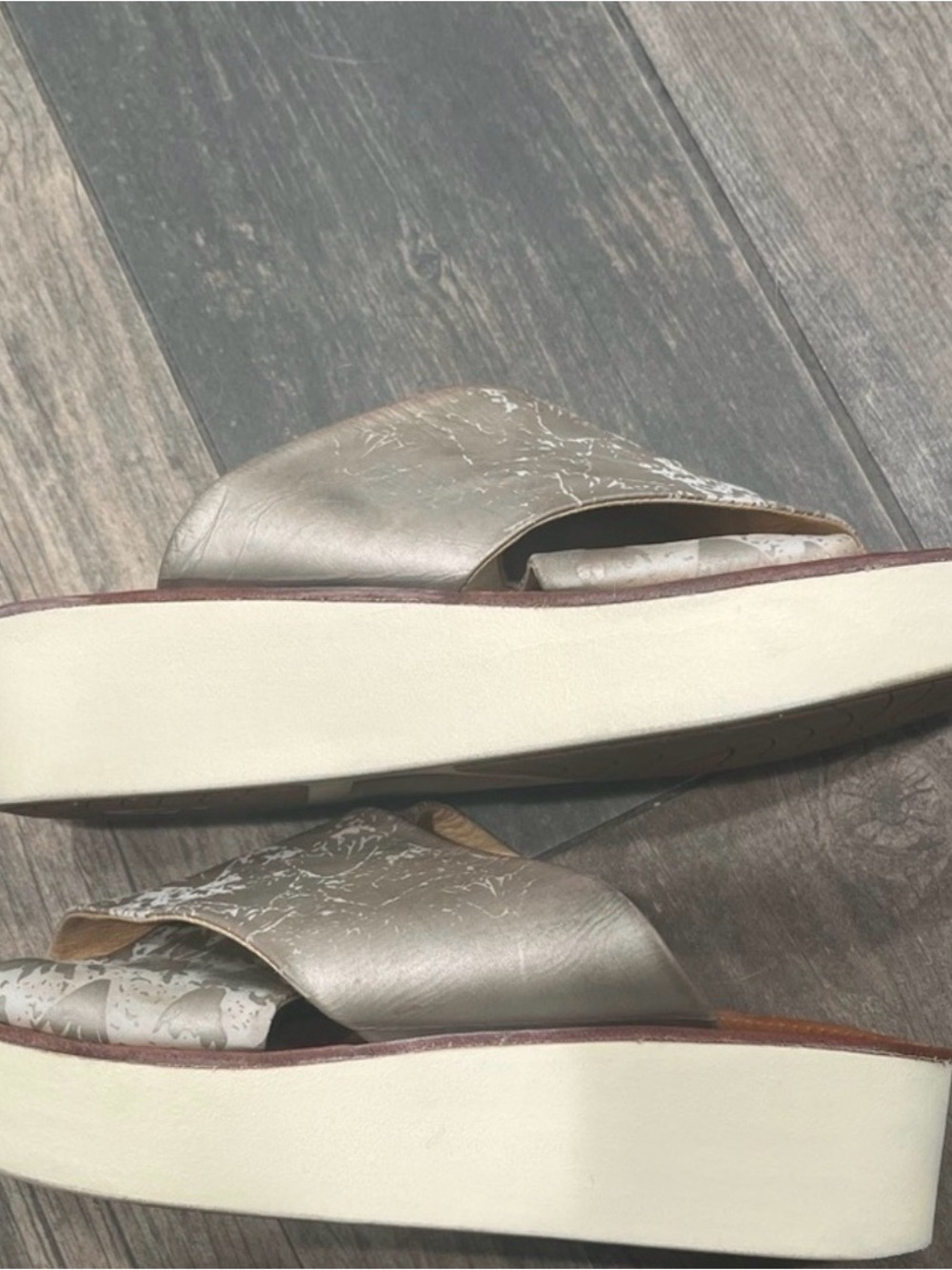 OluKai Womens Tapu Wedge Slide - Black